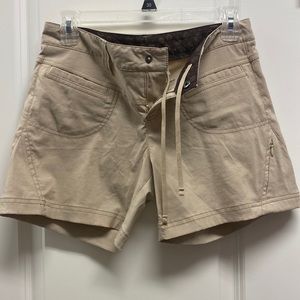 Athleta Dipper shorts sz4